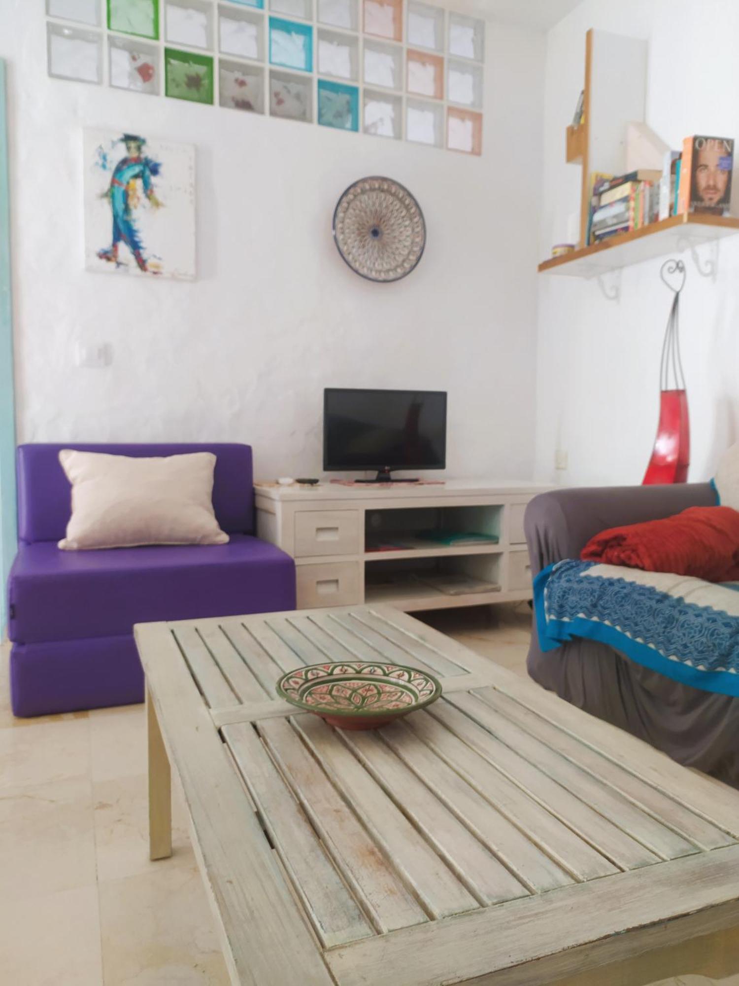 Casa Velazquez Con Terraza Privada Ferienhaus *